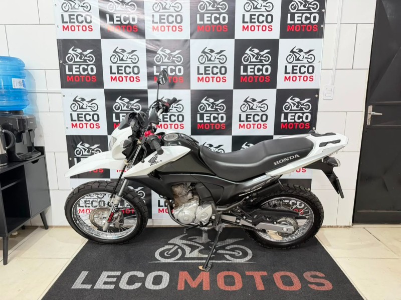 HONDA MOTOS NXR 160 BROS ESDD 2015/2015 LECO MOTOS VENÂNCIO AIRES / Carros no Vale HONDA MOTOS NXR 160 BROS ESDD 2015/2015 LECO MOTOS VENÂNCIO AIRES / Carros no Vale