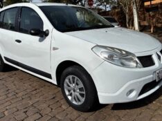 RENAULT SANDERO 1.0 12V SCE FLEX EXPRESSION MANUAL 2011/2011 COMPLETO VEÍCULOS GUAPORÉ / Carros no Vale
