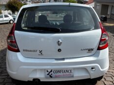 RENAULT SANDERO 1.0 12V SCE FLEX EXPRESSION MANUAL 2011/2011 COMPLETO VEÍCULOS GUAPORÉ / Carros no Vale