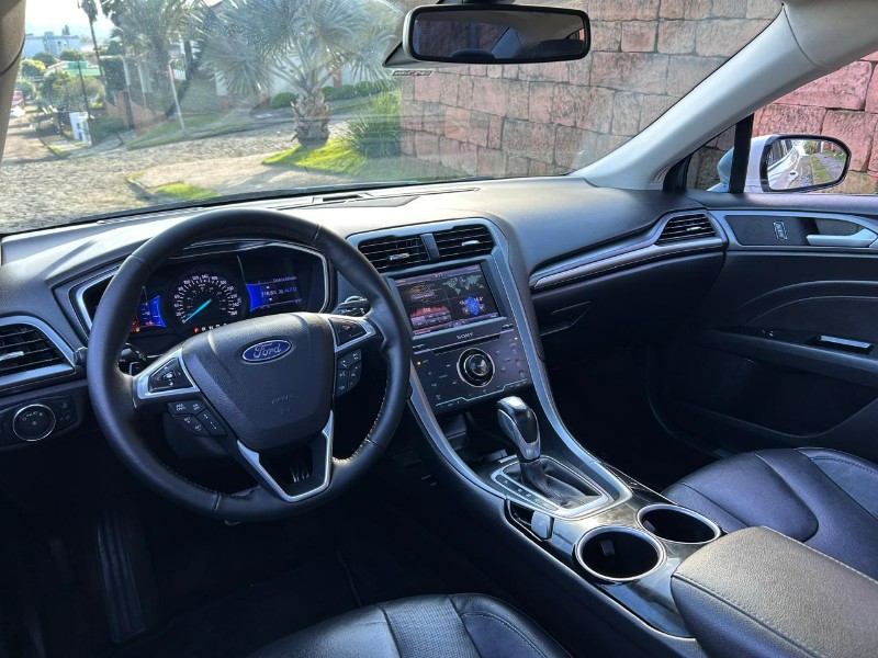 FORD FUSION TITANIUM 2.0 GTDI ECOBO.AWD AUT 2013/2013 LS MULTIMARCAS VENÂNCIO AIRES / Carros no Vale