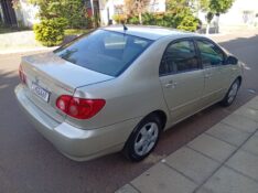 TOYOTA COROLLA XEI 1.8 2004/2005 ALTERNATIVA VEÍCULOS LAJEADO / Carros no Vale