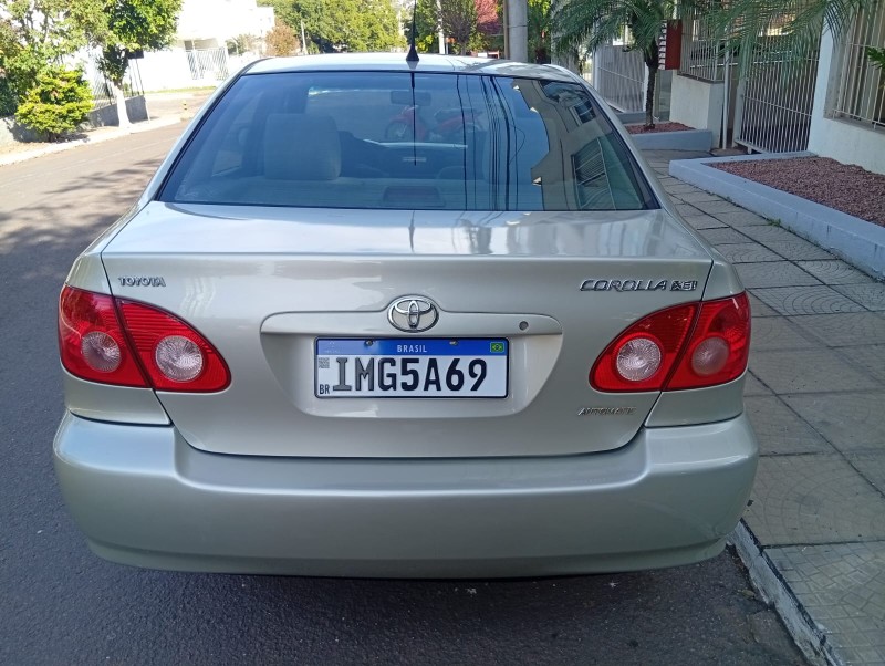 TOYOTA COROLLA XEI 1.8 2004/2005 ALTERNATIVA VEÍCULOS LAJEADO / Carros no Vale