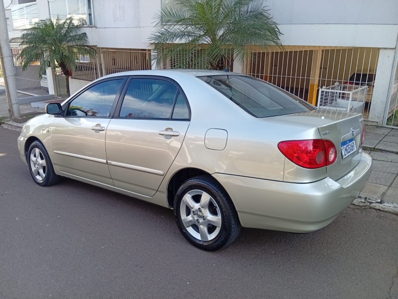 TOYOTA COROLLA XEI 1.8 2004/2005 ALTERNATIVA VEÍCULOS LAJEADO / Carros no Vale