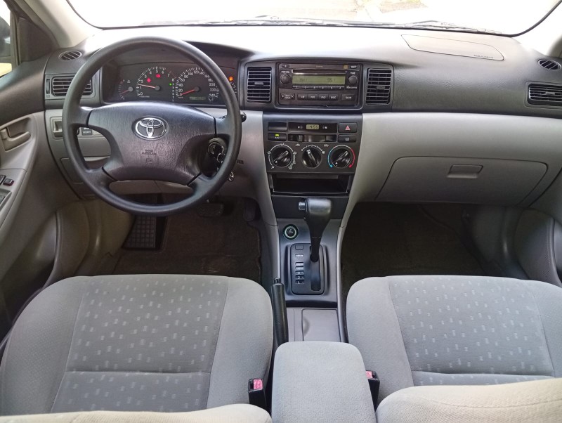 TOYOTA COROLLA XEI 1.8 2004/2005 ALTERNATIVA VEÍCULOS LAJEADO / Carros no Vale