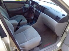 TOYOTA COROLLA XEI 1.8 2004/2005 ALTERNATIVA VEÍCULOS LAJEADO / Carros no Vale