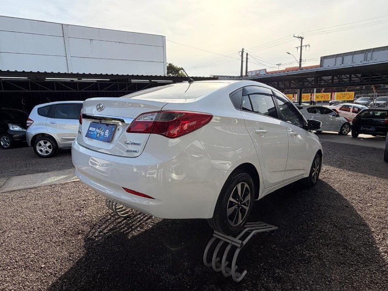 HYUNDAI HB20S 1.6 COMFORT /2015 AR MULTIMARCAS VENÂNCIO AIRES / Carros no Vale