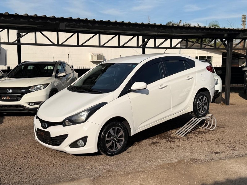 HYUNDAI HB20S 1.6 COMFORT /2015 AR MULTIMARCAS VENÂNCIO AIRES / Carros no Vale