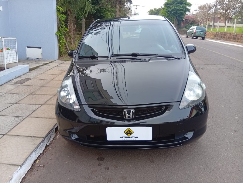 HONDA FIT 1.4 LXL 2004/2004 ALTERNATIVA VEÍCULOS LAJEADO / Carros no Vale