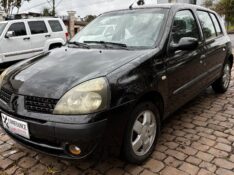 RENAULT CLIO HATCH PRIVILEGE 1.0 16V FLEX 2004 2004/2004 COMPLETO VEÍCULOS GUAPORÉ / Carros no Vale