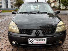 RENAULT CLIO HATCH PRIVILEGE 1.0 16V FLEX 2004 2004/2004 COMPLETO VEÍCULOS GUAPORÉ / Carros no Vale