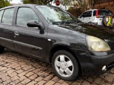 RENAULT CLIO HATCH PRIVILEGE 1.0 16V FLEX 2004 2004/2004 COMPLETO VEÍCULOS GUAPORÉ / Carros no Vale