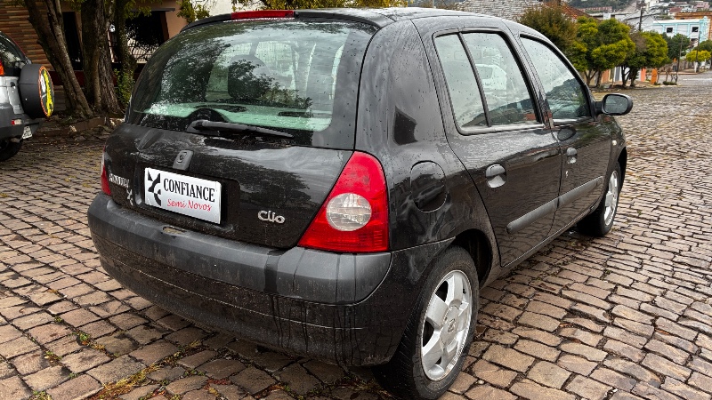 RENAULT CLIO HATCH PRIVILEGE 1.0 16V FLEX 2004 2004/2004 COMPLETO VEÍCULOS GUAPORÉ / Carros no Vale RENAULT CLIO HATCH PRIVILEGE 1.0 16V FLEX 2004 2004/2004 COMPLETO VEÍCULOS GUAPORÉ / Carros no Vale