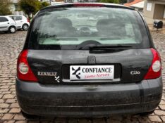 RENAULT CLIO HATCH PRIVILEGE 1.0 16V FLEX 2004 2004/2004 COMPLETO VEÍCULOS GUAPORÉ / Carros no Vale