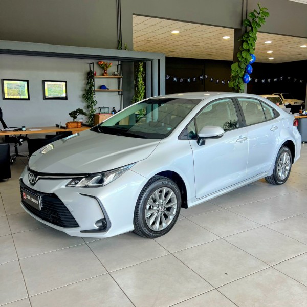 TOYOTA COROLLA GLI 2.0 16V FLEX 2022/2022 JOÃO CARROS MULTIMARCAS GUAPORÉ / Carros no Vale TOYOTA COROLLA GLI 2.0 16V FLEX 2022/2022 JOÃO CARROS MULTIMARCAS GUAPORÉ / Carros no Vale