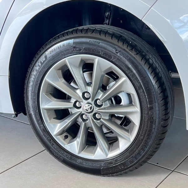 TOYOTA COROLLA GLI 2.0 16V FLEX 2022/2022 JOÃO CARROS MULTIMARCAS GUAPORÉ / Carros no Vale TOYOTA COROLLA GLI 2.0 16V FLEX 2022/2022 JOÃO CARROS MULTIMARCAS GUAPORÉ / Carros no Vale