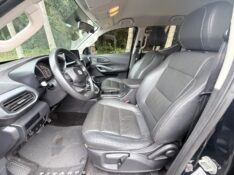 FIAT TITANO 2.2 TURBO DIESEL VOLCANO 4X4 AT8 2025/2025 ELY AUTOMÓVEIS LAJEADO / Carros no Vale