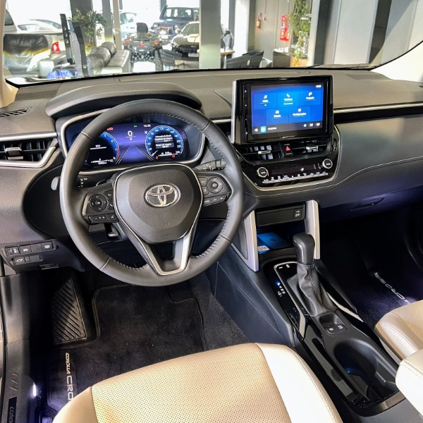 TOYOTA COROLLA CROSS XRX 2.0 16V 2025/2025 JOÃO CARROS MULTIMARCAS GUAPORÉ / Carros no Vale TOYOTA COROLLA CROSS XRX 2.0 16V 2025/2025 JOÃO CARROS MULTIMARCAS GUAPORÉ / Carros no Vale