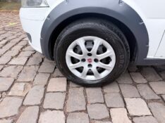 FIAT PALIO 1.6 TREKKING WEEKEND 16V FLEX 4P MANUAL 2016/2016 ELY AUTOMÓVEIS LAJEADO / Carros no Vale