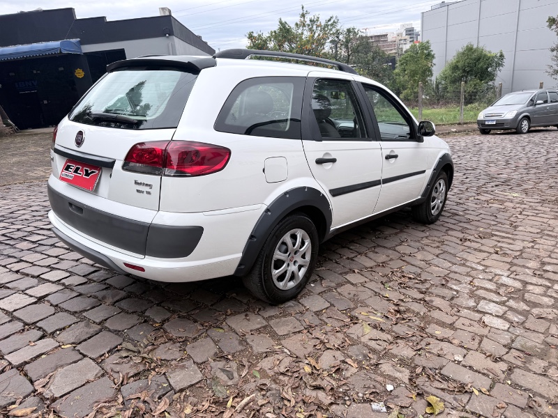 FIAT PALIO 1.6 TREKKING WEEKEND 16V FLEX 4P MANUAL 2016/2016 ELY AUTOMÓVEIS LAJEADO / Carros no Vale