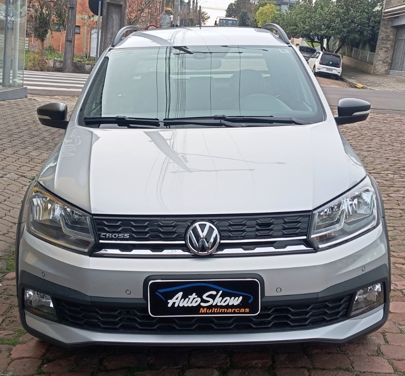 VOLKSWAGEN SAVEIRO 1.6 CROSS CD 16V FLEX 2P MANUAL /2023 AUTO SHOW SANTA CRUZ DO SUL / Carros no Vale