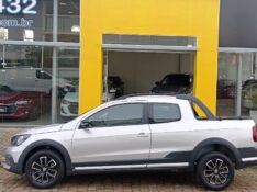 VOLKSWAGEN SAVEIRO 1.6 CROSS CD 16V FLEX 2P MANUAL /2023 AUTO SHOW SANTA CRUZ DO SUL / Carros no Vale