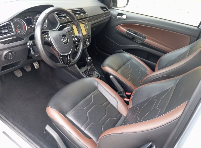 VOLKSWAGEN SAVEIRO 1.6 CROSS CD 16V FLEX 2P MANUAL /2023 AUTO SHOW SANTA CRUZ DO SUL / Carros no Vale
