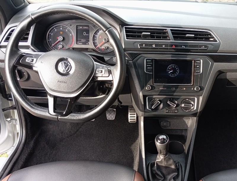 VOLKSWAGEN SAVEIRO 1.6 CROSS CD 16V FLEX 2P MANUAL /2023 AUTO SHOW SANTA CRUZ DO SUL / Carros no Vale