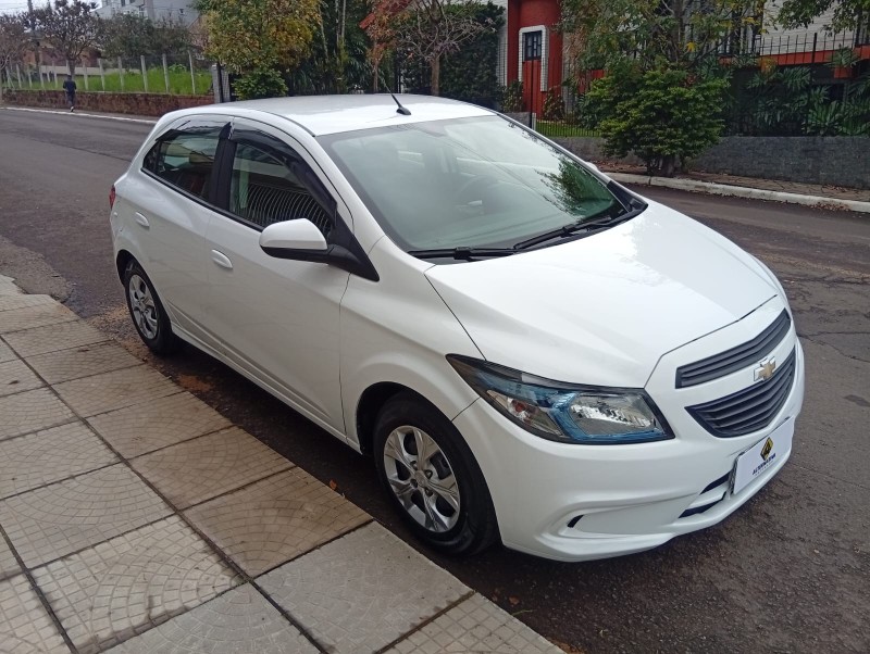 CHEVROLET ONIX 1.0 JOYE 2019/2019 ALTERNATIVA VEÍCULOS LAJEADO / Carros no Vale