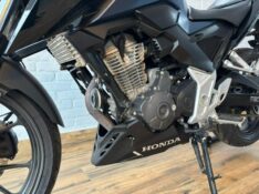 HONDA MOTOS CB 300F TWISTER /2025 RT 811 VEÍCULOS ARROIO DO MEIO / Carros no Vale