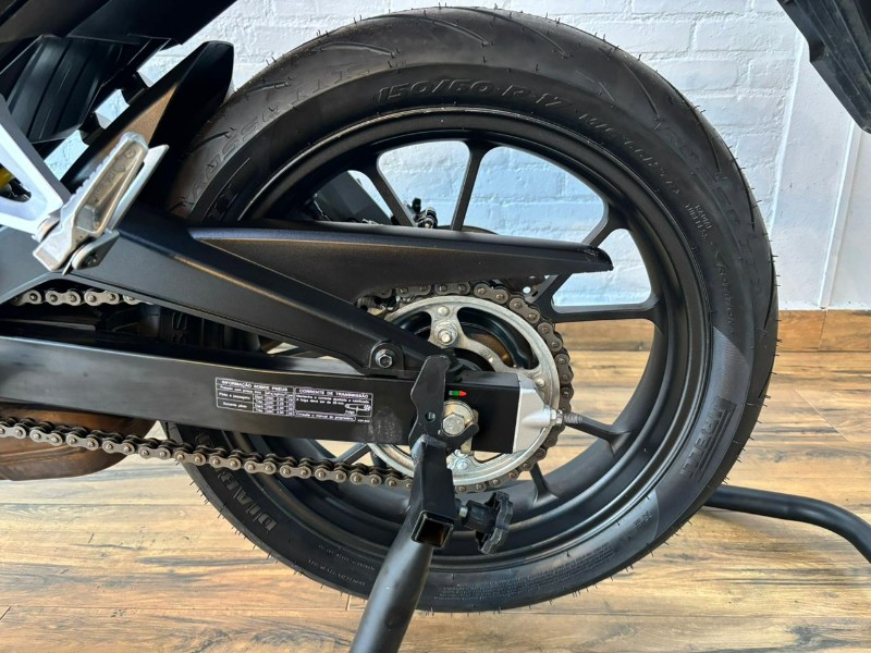 HONDA MOTOS CB 300F TWISTER /2025 RT 811 VEÍCULOS ARROIO DO MEIO / Carros no Vale HONDA MOTOS CB 300F TWISTER /2025 RT 811 VEÍCULOS ARROIO DO MEIO / Carros no Vale