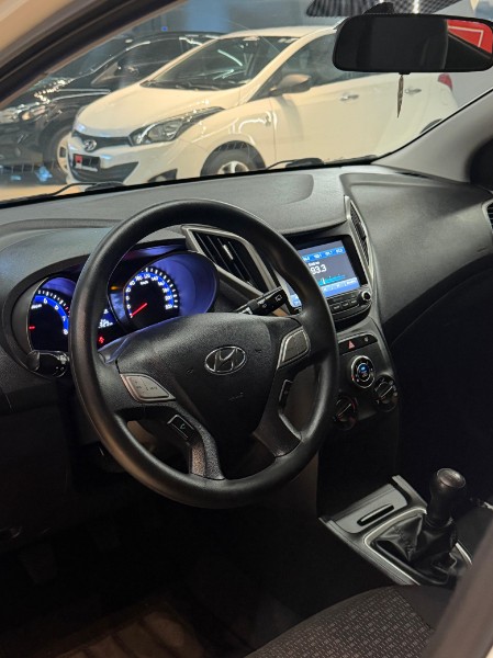 HYUNDAI HB20 1.0 COMFORT 2017/2017 JM AUTOMÓVEIS VENÂNCIO AIRES / Carros no Vale