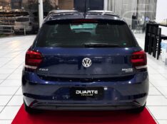 VOLKSWAGEN POLO 1.0200 TSI HIGHLINE AUTOMÁTICO 2018/2019 DUARTE VEÍCULOS PORTO ALEGRE / Carros no Vale