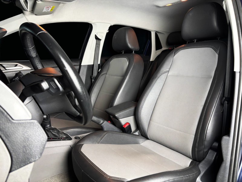 VOLKSWAGEN POLO 1.0200 TSI HIGHLINE AUTOMÁTICO 2018/2019 DUARTE VEÍCULOS PORTO ALEGRE / Carros no Vale