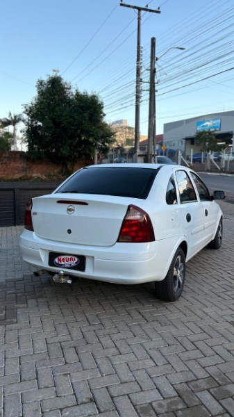 CHEVROLET CORSA 1.4 MPFI MAXX SEDAN 8V 2010/2010 NEURI VEÍCULOS LAJEADO / Carros no Vale
