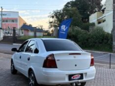 CHEVROLET CORSA 1.4 MPFI MAXX SEDAN 8V 2010/2010 NEURI VEÍCULOS LAJEADO / Carros no Vale