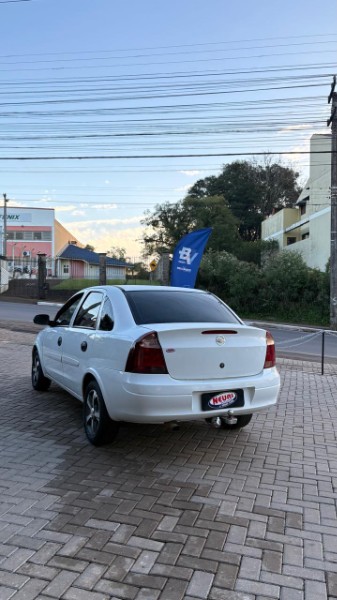 CHEVROLET CORSA 1.4 MPFI MAXX SEDAN 8V 2010/2010 NEURI VEÍCULOS LAJEADO / Carros no Vale