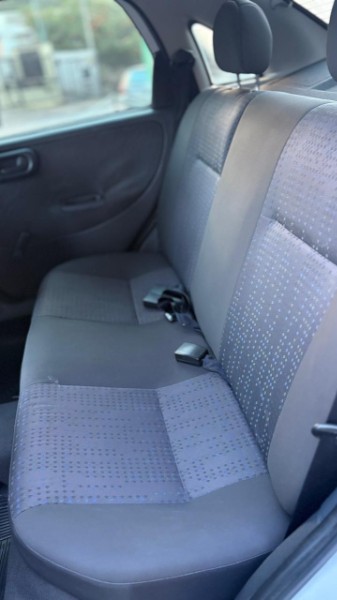 CHEVROLET CORSA 1.4 MPFI MAXX SEDAN 8V 2010/2010 NEURI VEÍCULOS LAJEADO / Carros no Vale