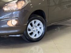 CHEVROLET SPIN LTZ 1.8 7 LUGARES 2014/2015 MALAGGI VEÍCULOS ENCANTADO / Carros no Vale