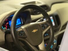 CHEVROLET SPIN LTZ 1.8 7 LUGARES 2014/2015 MALAGGI VEÍCULOS ENCANTADO / Carros no Vale