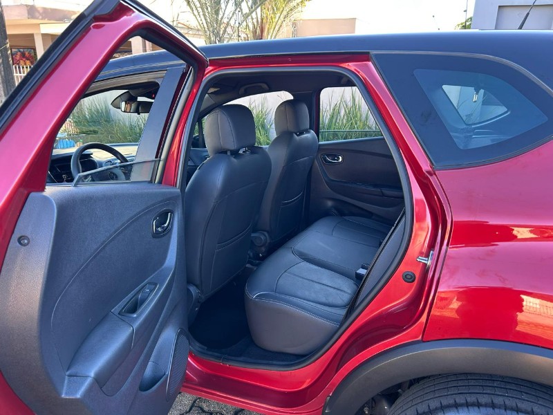RENAULT CAPTUR INTENSE BOSE 1.6 2021/2021 LS MULTIMARCAS VENÂNCIO AIRES / Carros no Vale