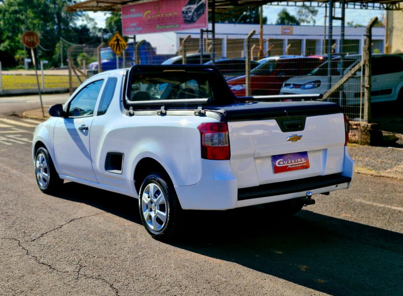 CHEVROLET MONTANA LS 1.4 ECONOFLEX 8V 2P 2017/2017 CRUZEIRO MULTIMARCAS CRUZEIRO DO SUL / Carros no Vale