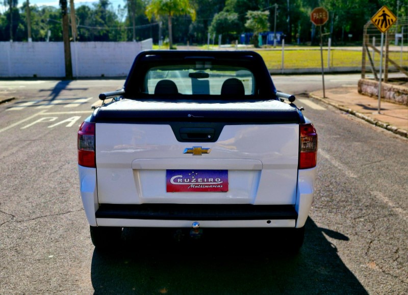 CHEVROLET MONTANA LS 1.4 ECONOFLEX 8V 2P 2017/2017 CRUZEIRO MULTIMARCAS CRUZEIRO DO SUL / Carros no Vale