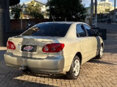 TOYOTA COROLLA 1.8 XLI 16V FLEX 4P AUTOMÁTICO /2005 NEURI VEÍCULOS LAJEADO / Carros no Vale