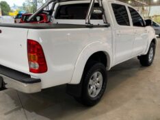 TOYOTA HILUX CABINE DUPLA SR 2008/2009 LAVENDA VEÍCULOS ARROIO DO MEIO / Carros no Vale