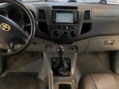 TOYOTA HILUX CABINE DUPLA SR 2008/2009 LAVENDA VEÍCULOS ARROIO DO MEIO / Carros no Vale