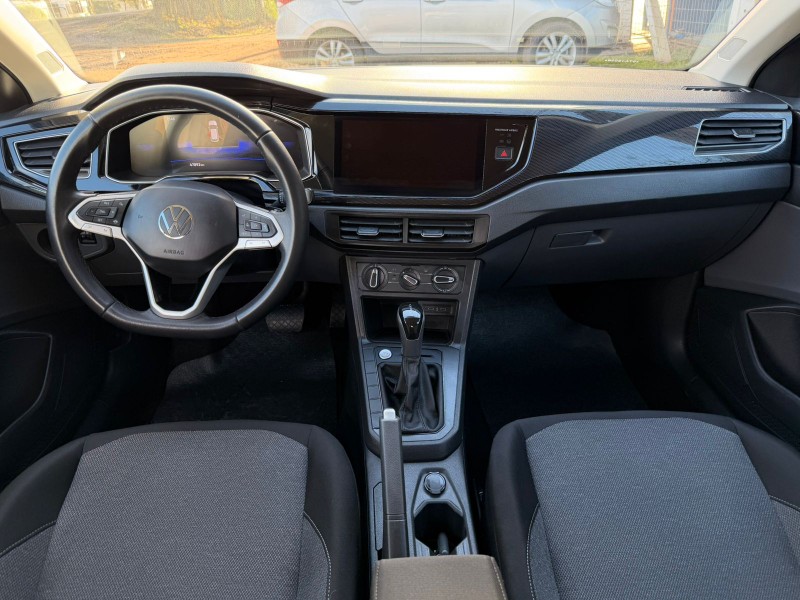 VOLKSWAGEN POLO HATCH COMFORTLINE 1.0 /2025 MENEGHINI VEÍCULOS ARROIO DO MEIO / Carros no Vale