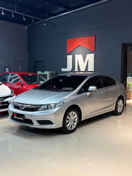 HONDA CIVIC 1.8 LXL 16V 2012/2013 JM AUTOMÓVEIS VENÂNCIO AIRES / Carros no Vale