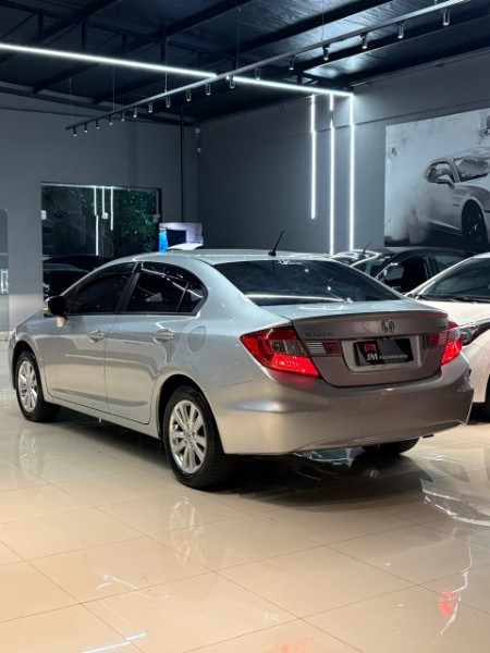 HONDA CIVIC 1.8 LXL 16V 2012/2013 JM AUTOMÓVEIS VENÂNCIO AIRES / Carros no Vale