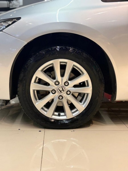 HONDA CIVIC 1.8 LXL 16V 2012/2013 JM AUTOMÓVEIS VENÂNCIO AIRES / Carros no Vale
