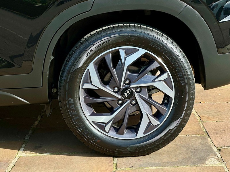 HYUNDAI CRETA PLATINUM 1.0 TB 2022/2023 SÉTIMA VEÍCULOS GUAPORÉ / Carros no Vale